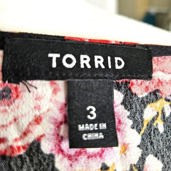 Torrid Floral & Crane Print Crepe Fringe Kimono 3X - Picture 11 of 13